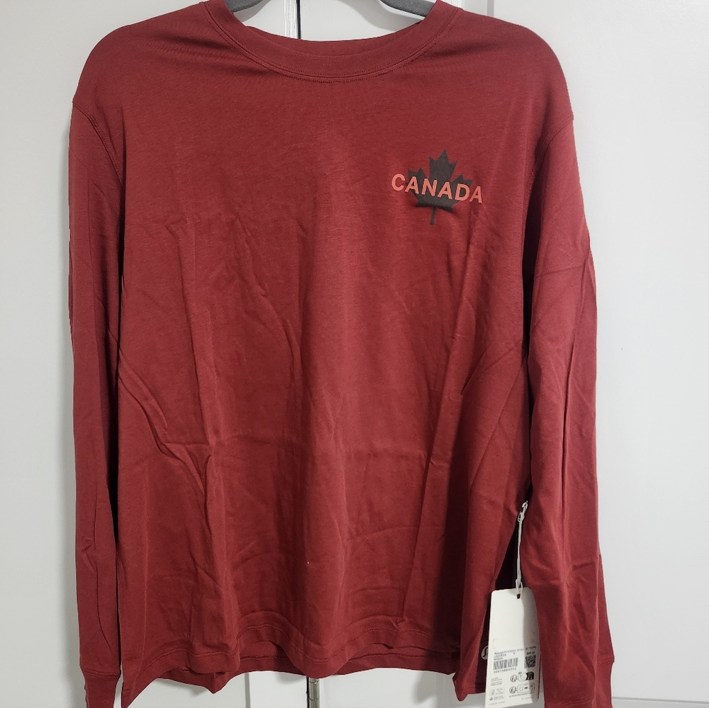 NWT LULULEMON TOP